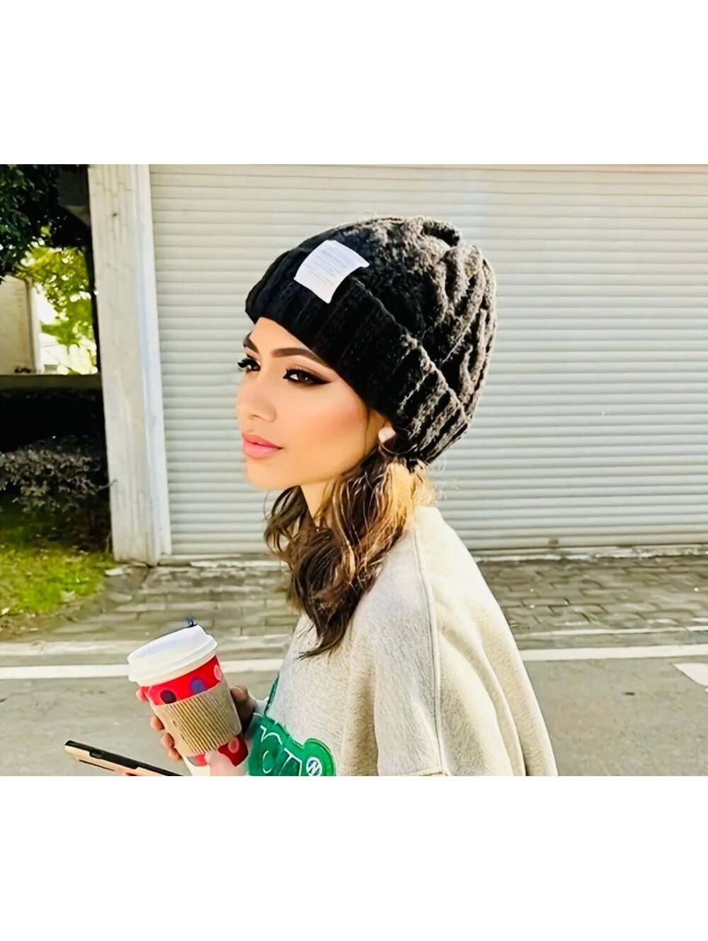 New - Warm and Stylish Beanie - Black - OS